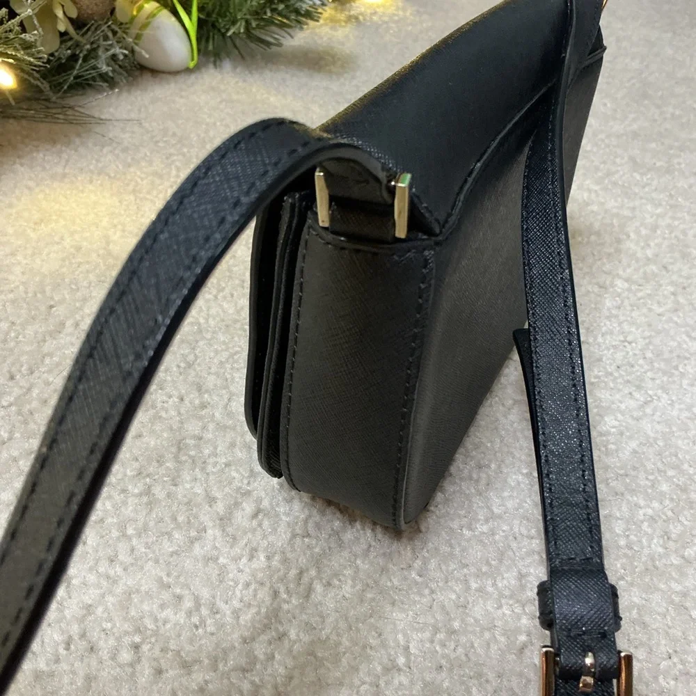 Kate Spade Elegant Black Crossbody Bag - Picture 4 of 10